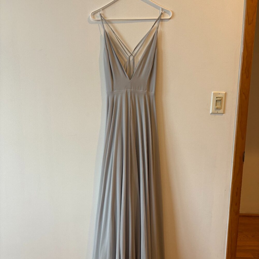 WINDSOR PLUNGE GREY GOWN, SIZE S